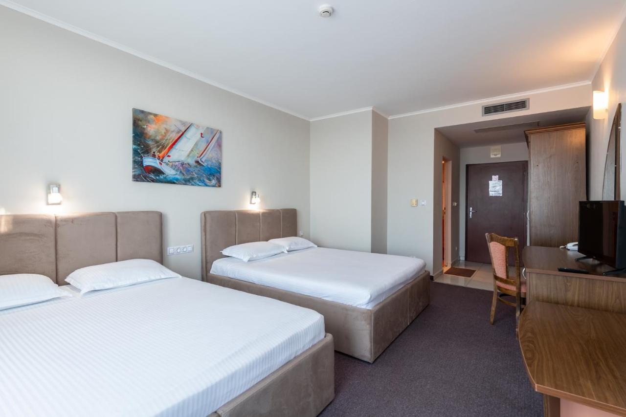 סאני ביץ' Trakia Plaza Hotel & Apartments מראה חיצוני תמונה