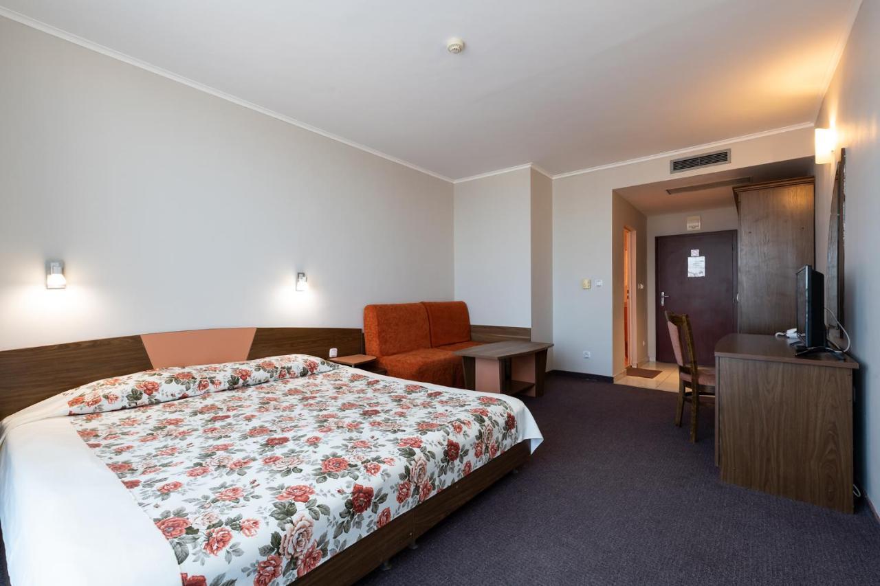 סאני ביץ' Trakia Plaza Hotel & Apartments מראה חיצוני תמונה