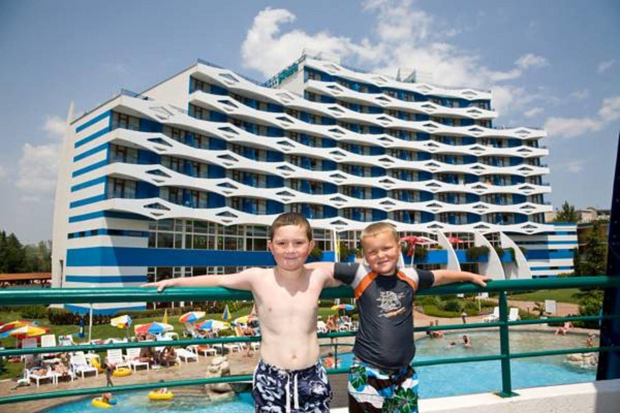 סאני ביץ' Trakia Plaza Hotel & Apartments מראה חיצוני תמונה